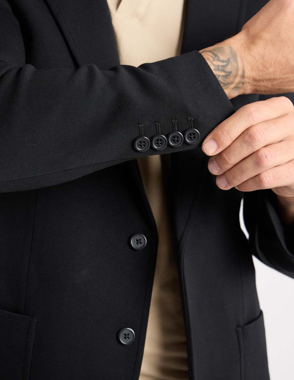 Traje 4